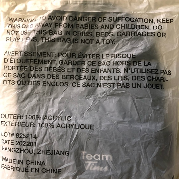 Limited edition unopened Justin Bieber x Tim Hortons team member beanie - Picture 3 of 4